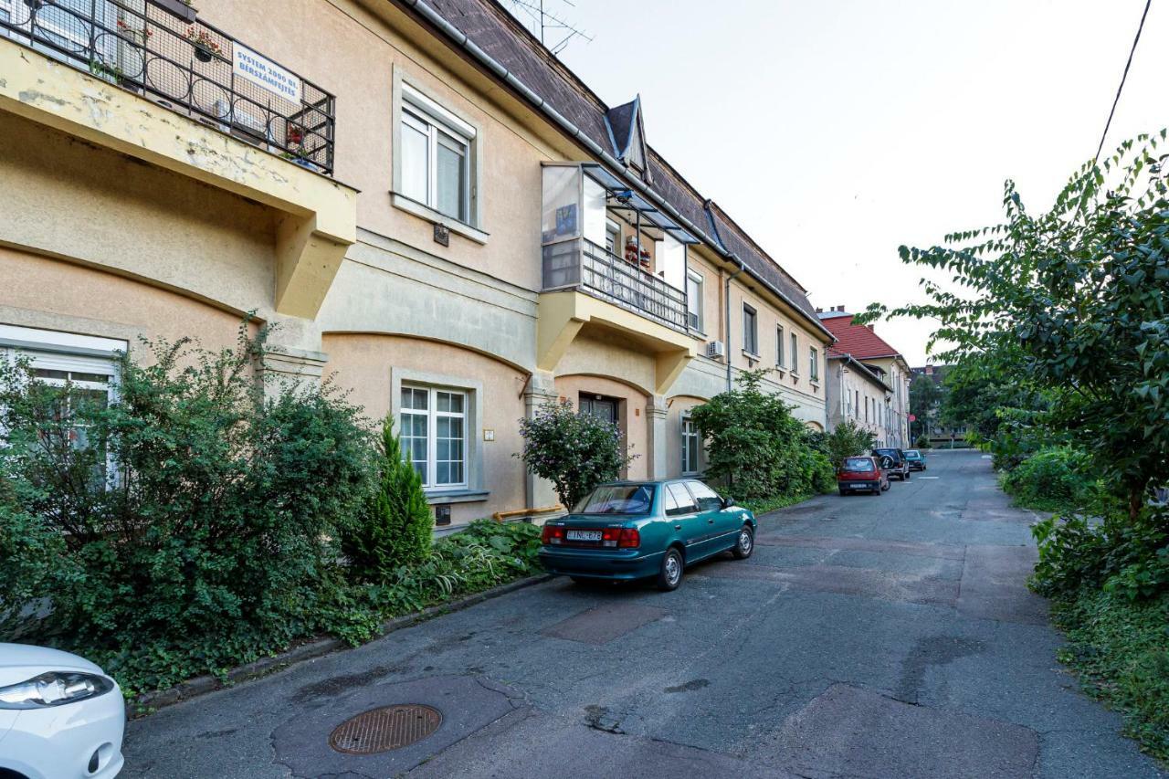Sophie Apartman Эгер Экстерьер фото